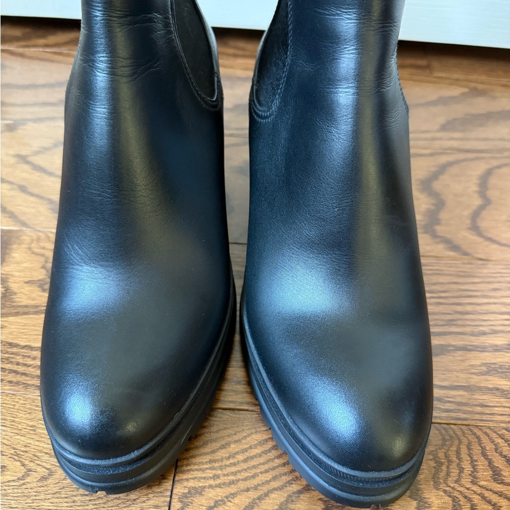 Prada Lug Sole Chelsea Boot 38.5 - Picture 10 of 12